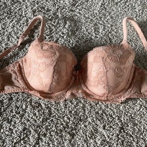 Never worn Victoria Secret bra.